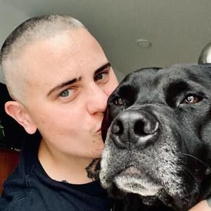 Meet your Posher, Kat